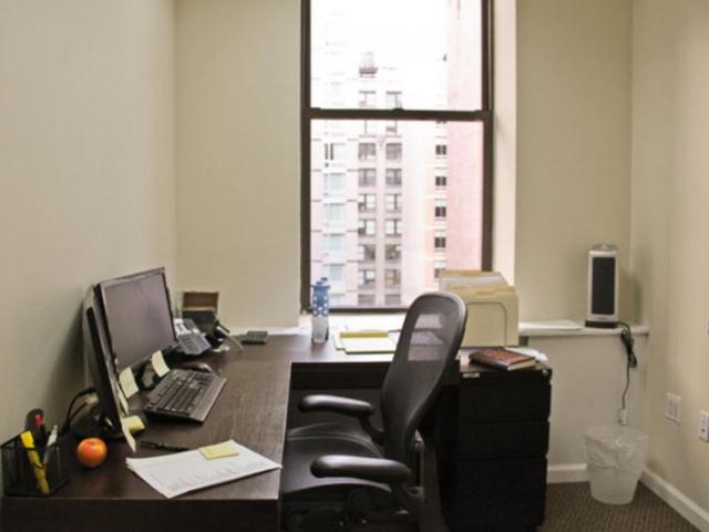 31 West 34th Street New York NY 9 x 12 Windowed Office example