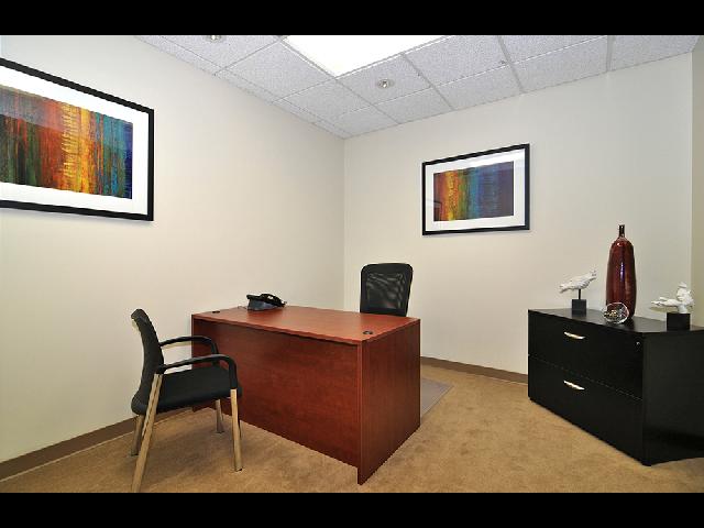 21550 Oxnard Street Los Angeles CA WC2 day office-6
