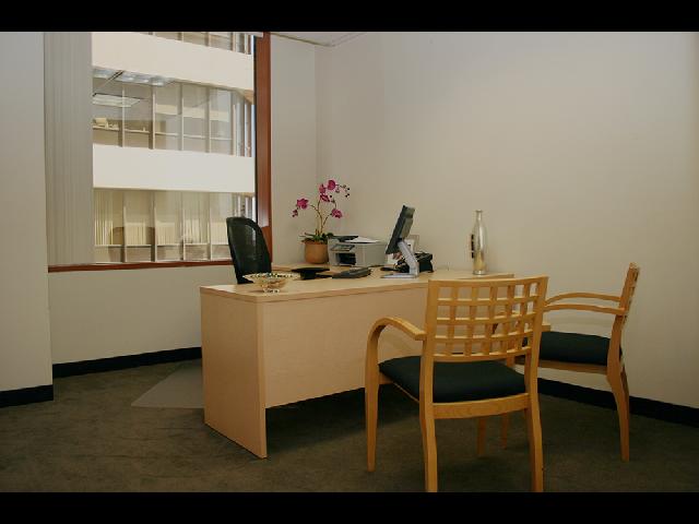 10866 Wilshire Blvd Los Angeles CA WES Day Office-9