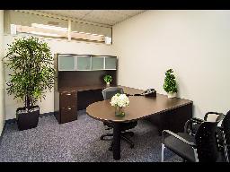 2102 Business Center Drive Irvine CA Furnishings detail