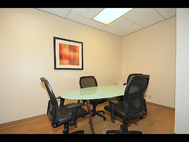 10900 NE 8th Street Bellevue WA BV2 Team Office-10 small