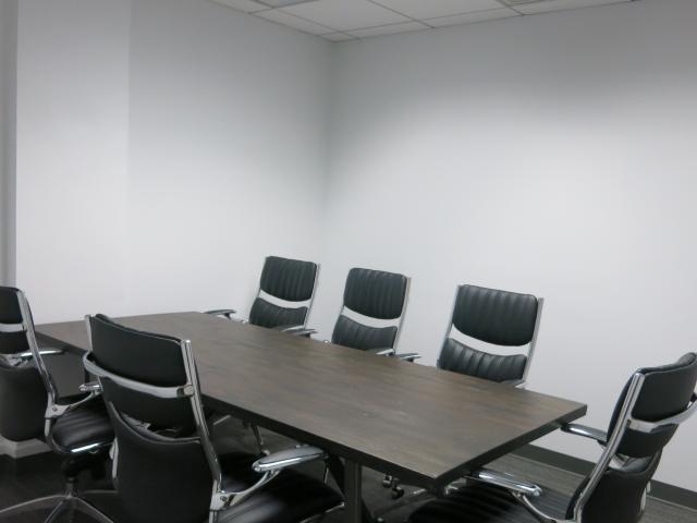 32 Broadway New York NY Large conference table