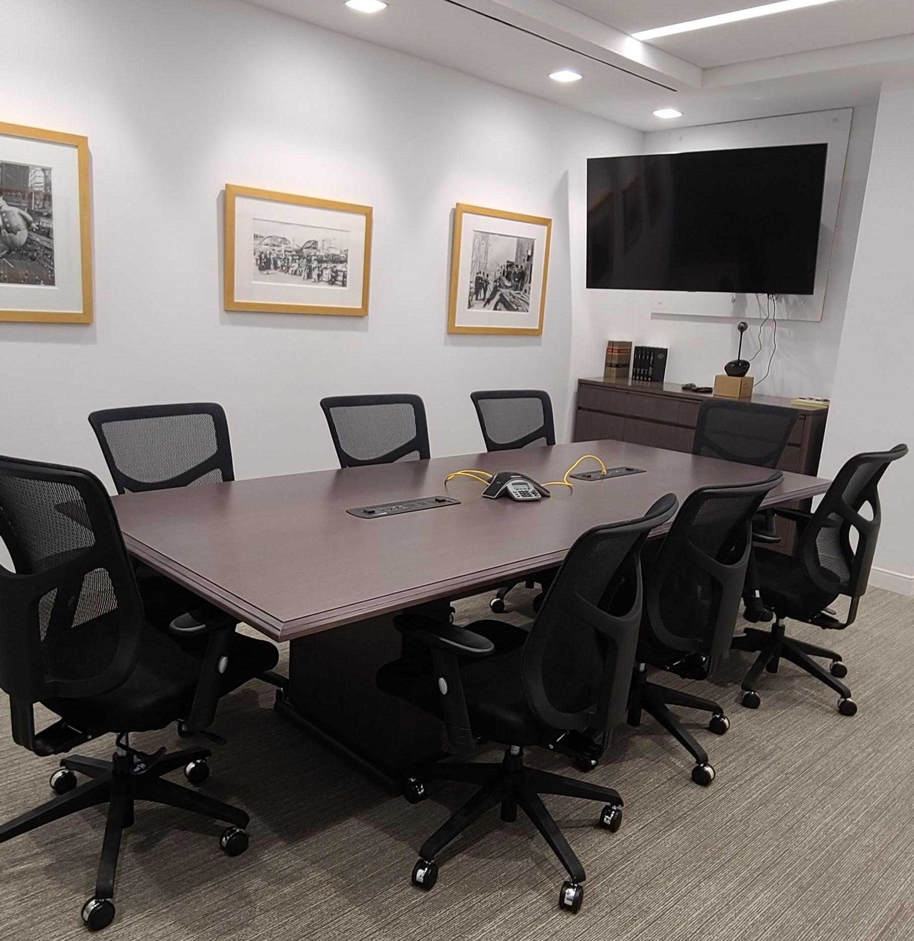 750 Third Avenue New York NY Conference table