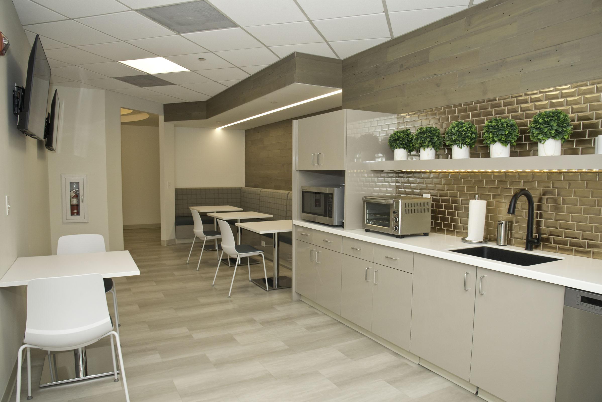 600 West Germantown Pike Plymouth Meeting PA Kitchen and common area