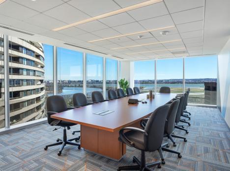 1400 Crystal Drive Arlington NV Large corner conference room with floor to ceiling windows