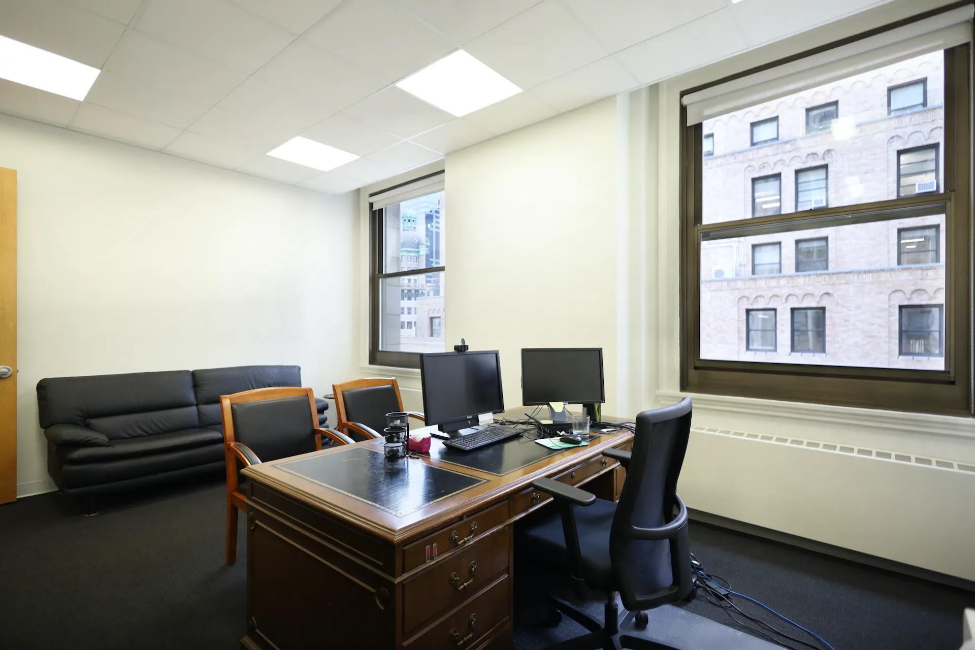 233 Broadway New York NY Partner office with 2 large windows