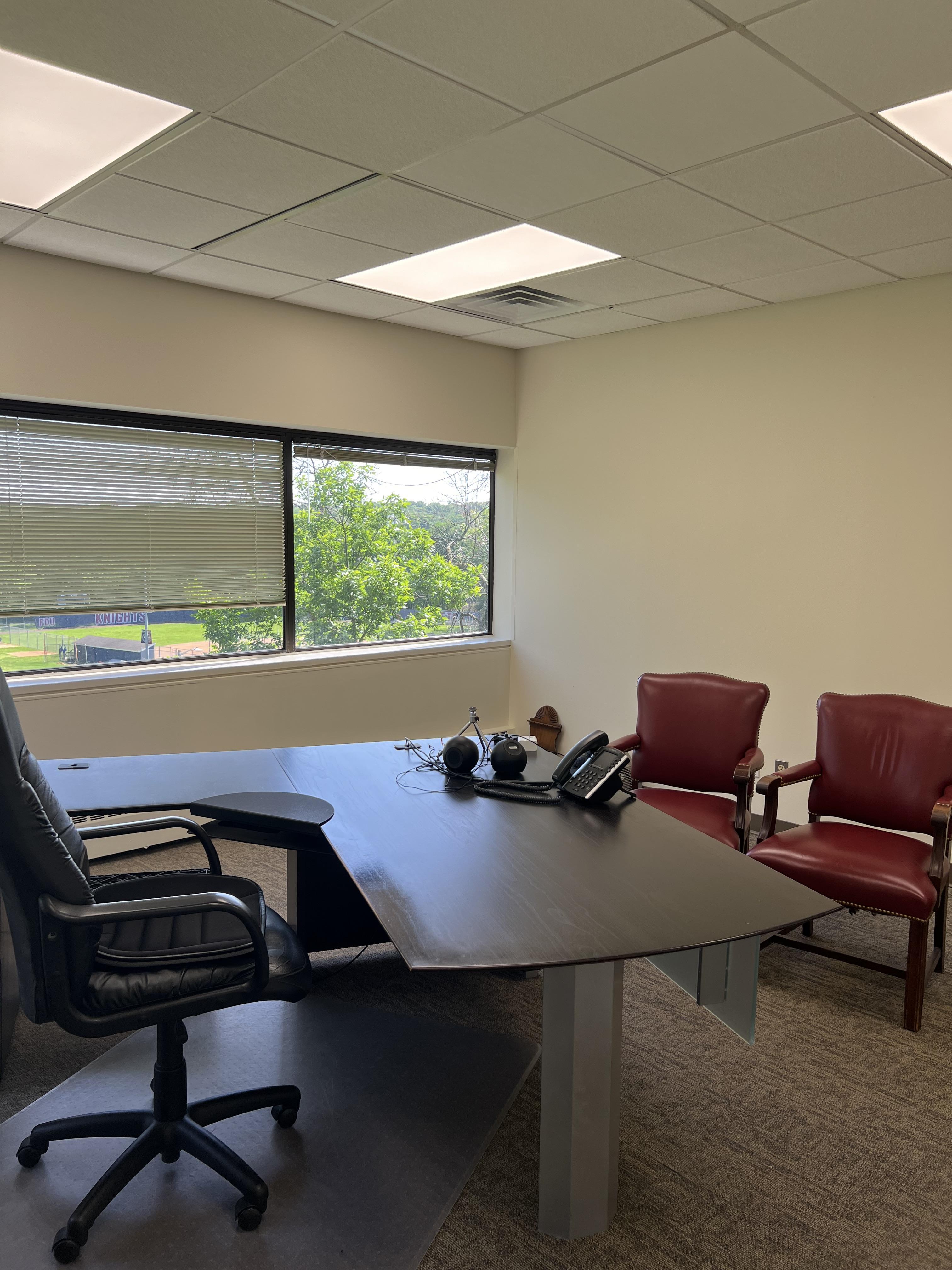 2 University Plaza Hackensack NJ Large office