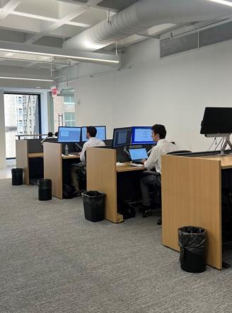 780 Third Avenue New York NY 4 workstations