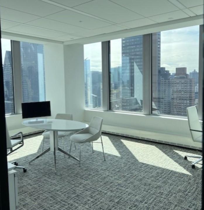 825 Third Avenue New York NY Corner office example finishes