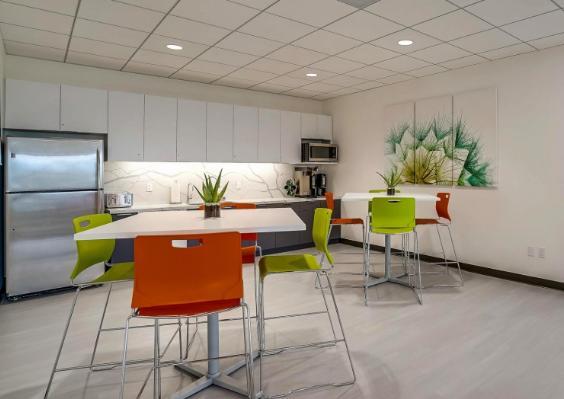 12121 Wilshire Boulevard Los Angeles CA Kitchen