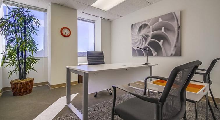 Nice windowed office
