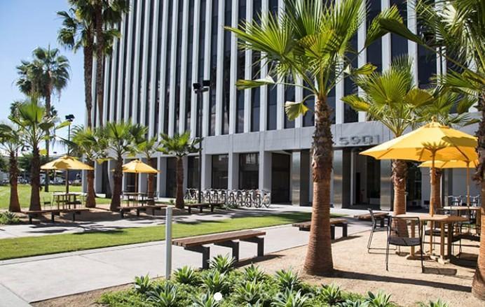 5901 West Century Blvd. Los Angeles CA The building at 5901 W Century Blvd