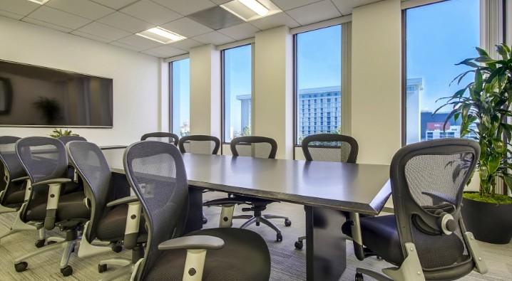 5901 West Century Blvd. Los Angeles CA Conference room