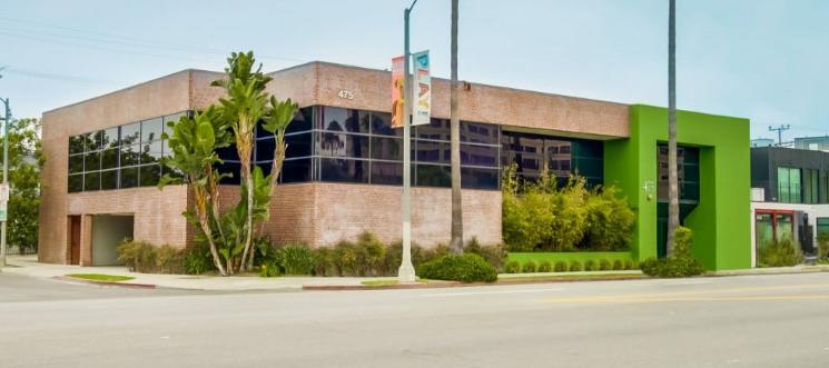Modern office building at 475 Washington Ave Marina Del Rey with green accent wall and contemporary design